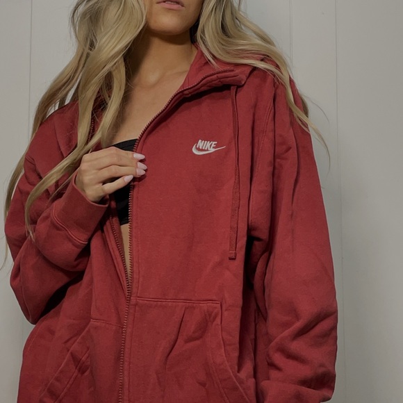 Nike | Old School Faded Maroon Zip Up Hoodie -  BROKEN ZIPPER - Picture 1 of 6